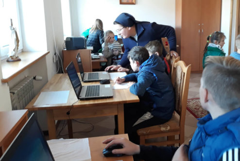 Sala komputerowa dla dzieciaków